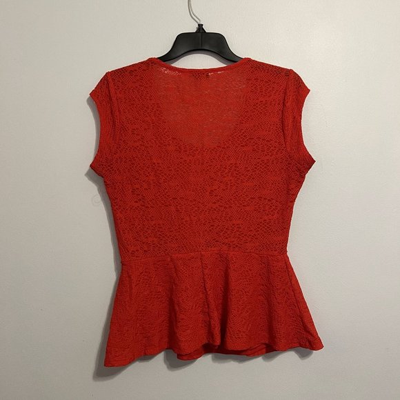 Red Lace Guess Blouse - Picture 2 of 2